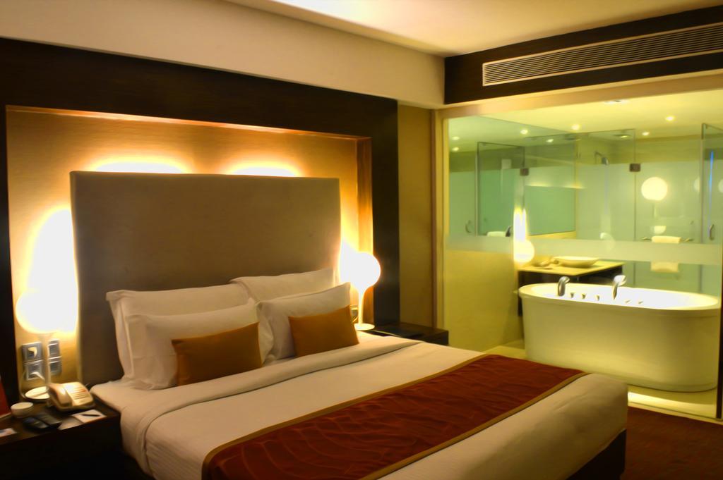 The Pride Hotel, Bangalore Ngoại thất bức ảnh
