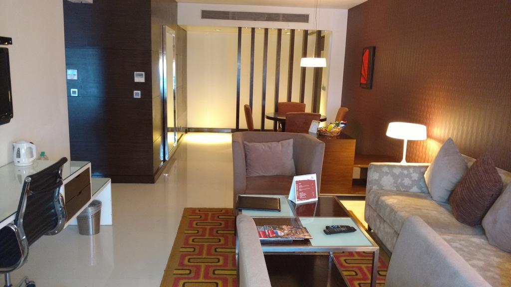 The Pride Hotel, Bangalore Ngoại thất bức ảnh