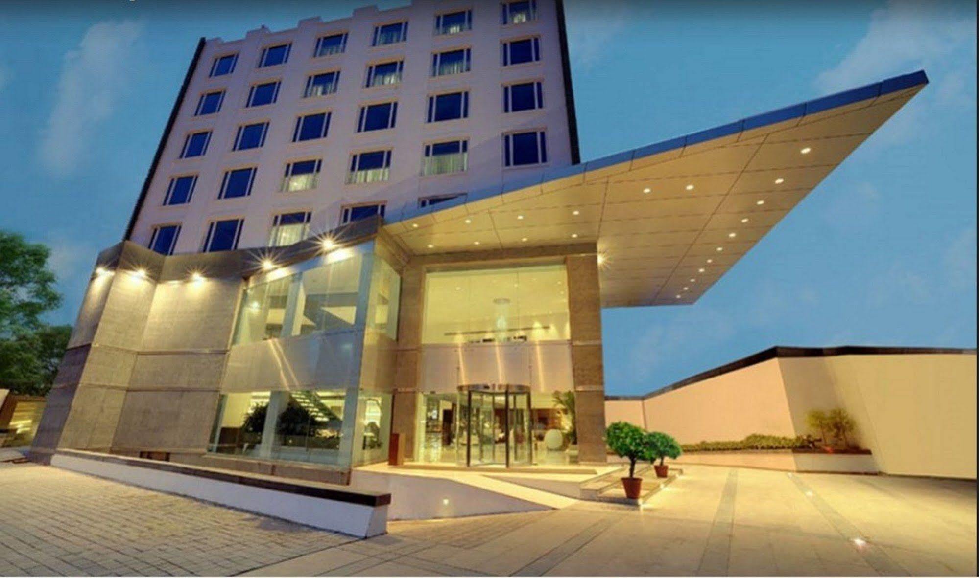 The Pride Hotel, Bangalore Ngoại thất bức ảnh